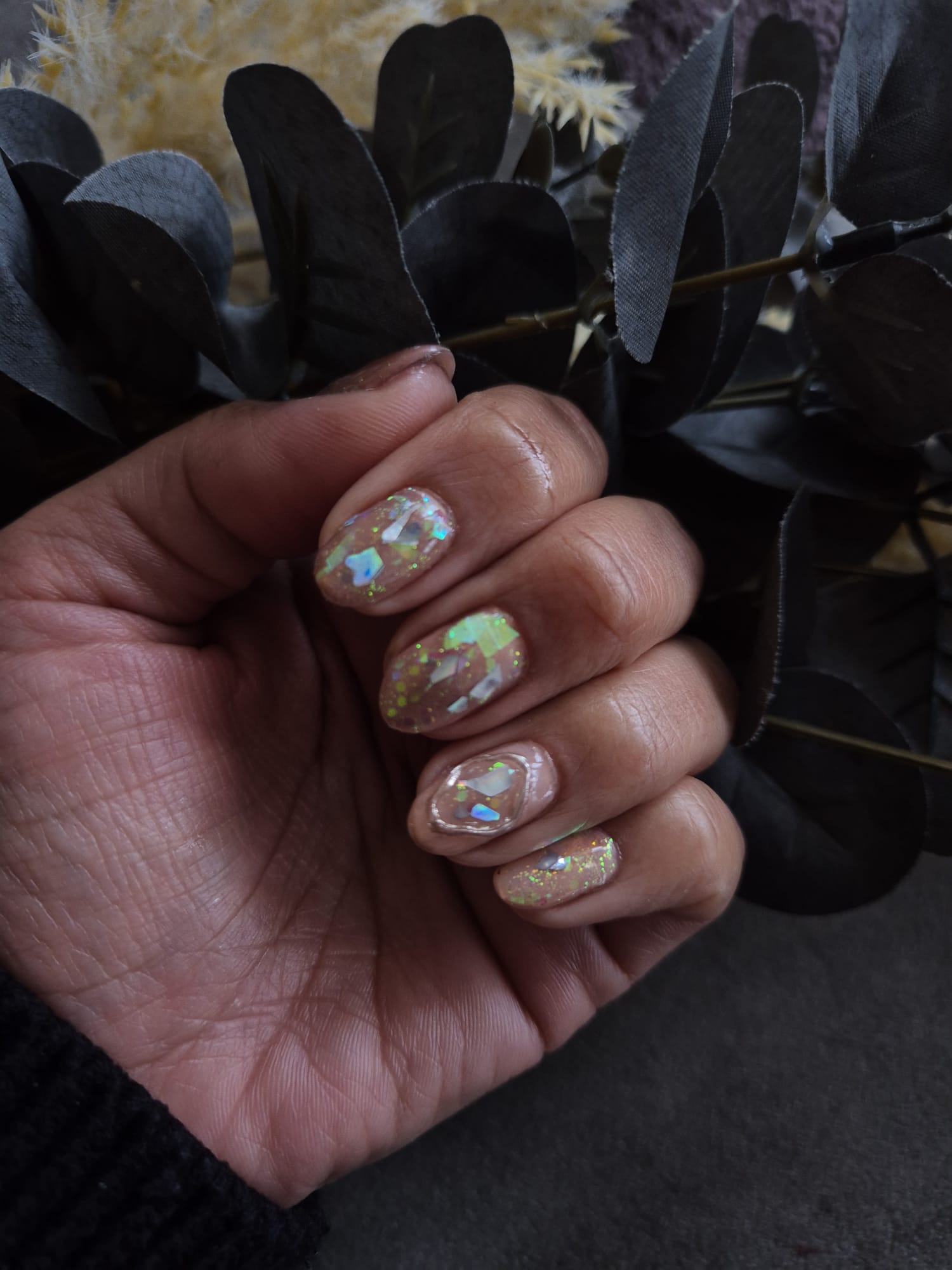 Opal glass-shard glitter design